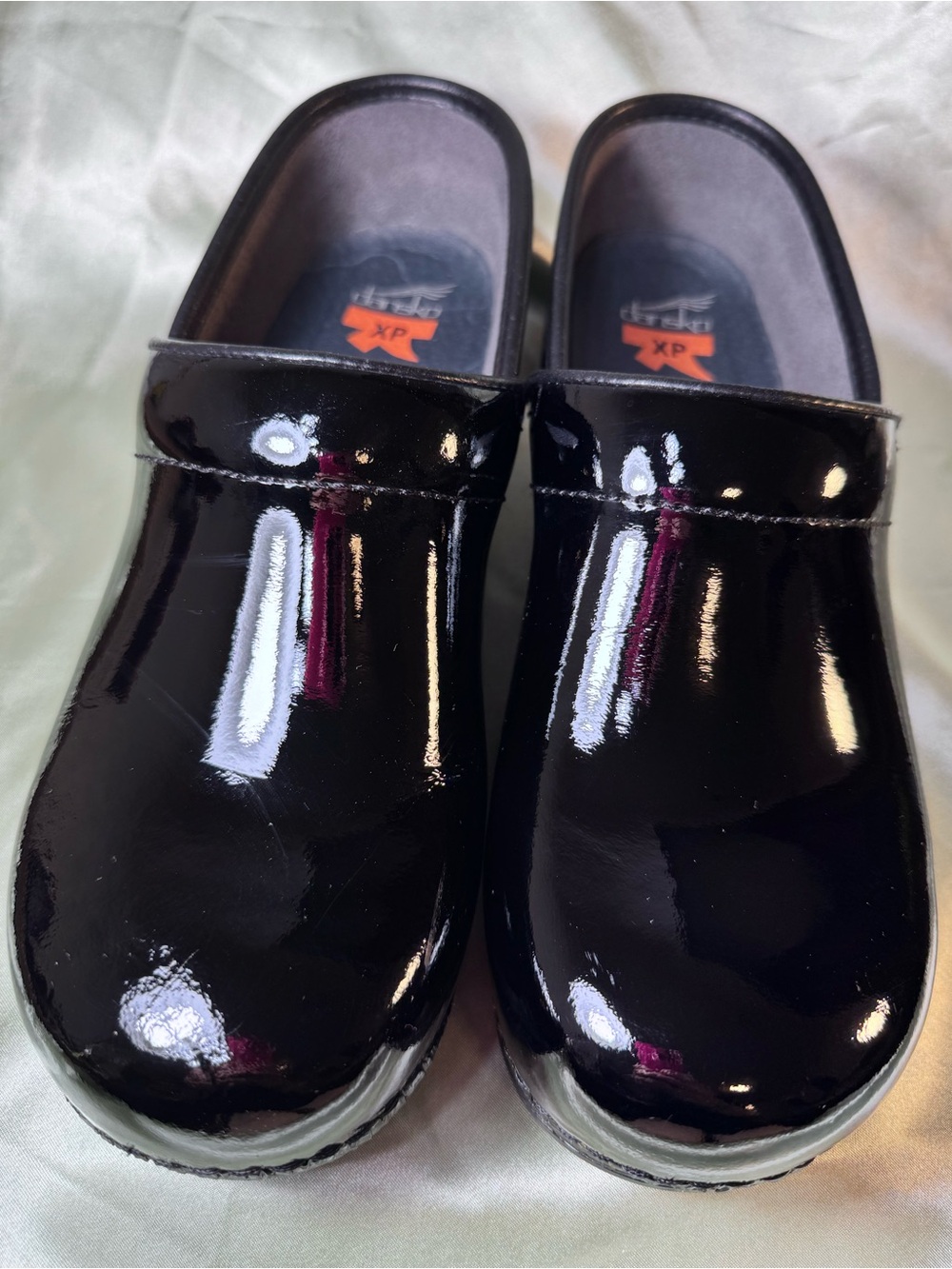 Dansko XP Black Shiny Patent Slip-Resistant Women’s Clogs size 40